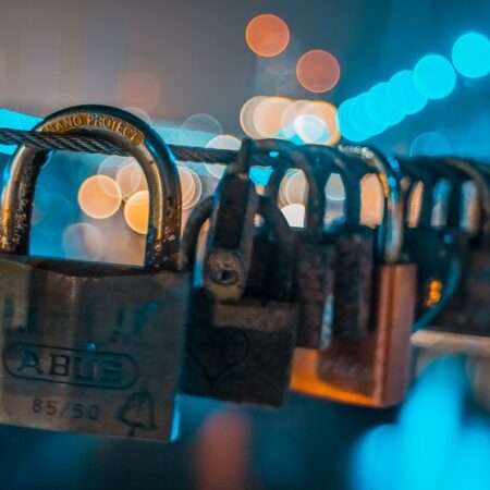 Ransomware Disrupts US Clinics Amid ICS Vulnerability Surge