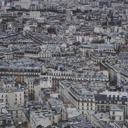 Paris Court Orders ISPs and VPNs to Block Piracy Sites