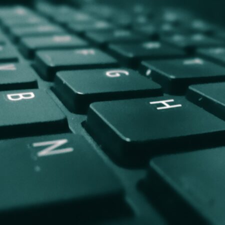 Cohere AI Terrarium Sandbox Flaw Enables Root Code Execution