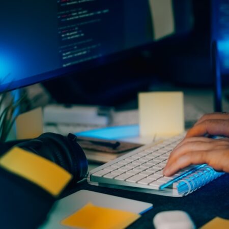 AI-Driven Cybercrime Escalates as Exploit Times Dwindle